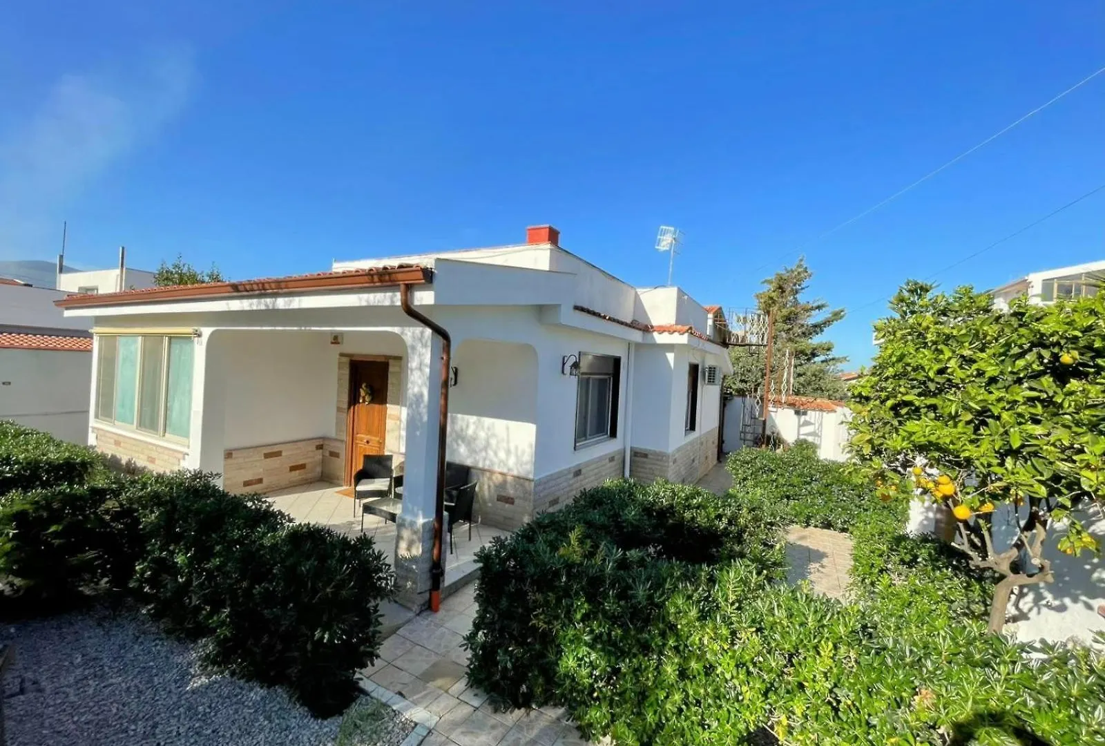Casa Vacanze Ciachea Home - Villa Accogliente Con Bbq, Giardino E Parcheggio , A Due Passi Da Palermo & Aereoporto Carini 0*,  Włochy